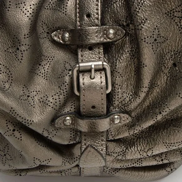 Louis Vuitton Metallic Mahina Leather XL Hobo - Picture 15 of 15